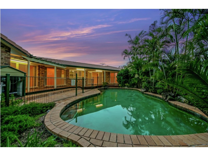 19 Jacaranda Place, Eight Mile Plains QLD 4113