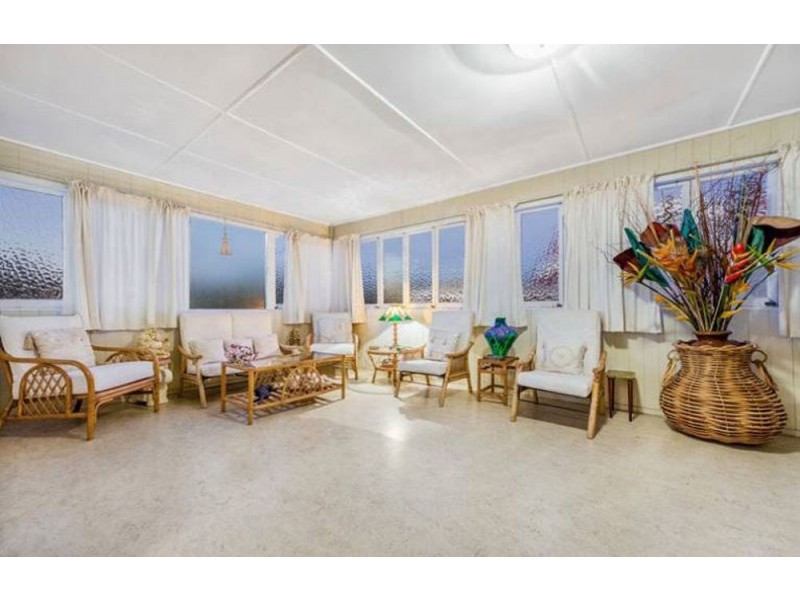 43 Donald Street, Camp Hill QLD 4152