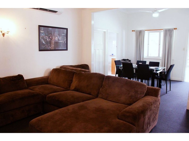 43 Donald Street, Camp Hill QLD 4152