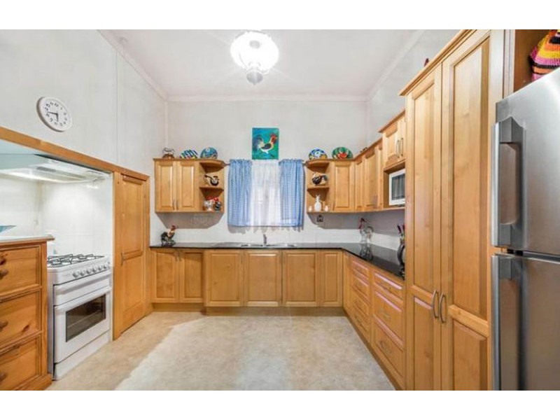 43 Donald Street, Camp Hill QLD 4152