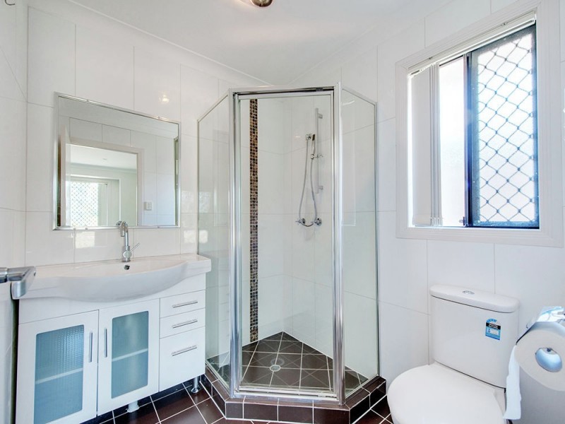 77 Bellevue Road, Goodna QLD 4300