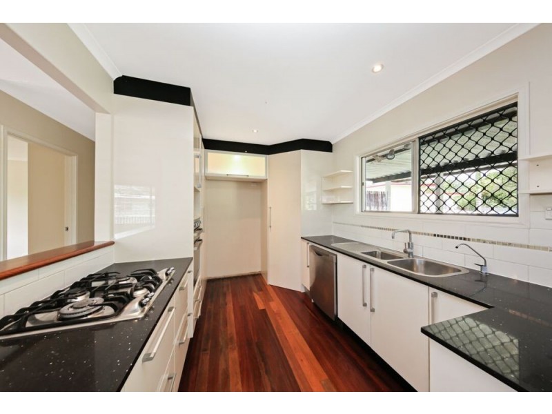 18 Yurugu Street, Woodridge QLD 4114