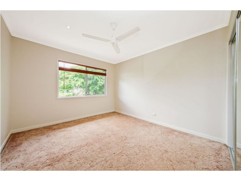 18 Yurugu Street, Woodridge QLD 4114