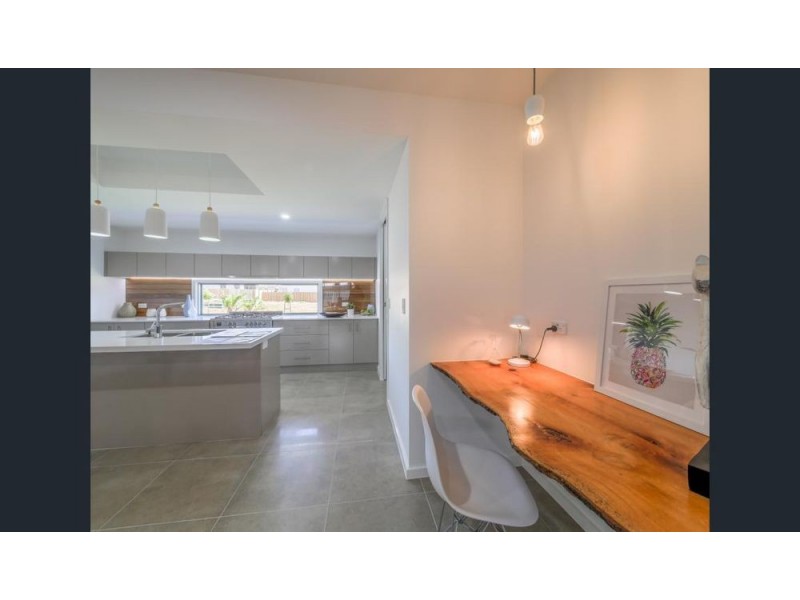 2 Fisher Street, Rochedale QLD 4123