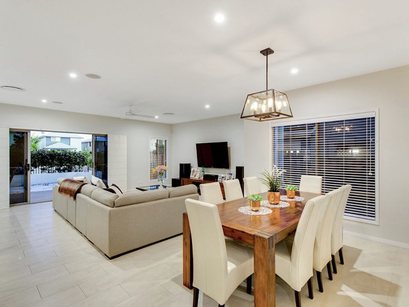 33 Altitude Street, Rochedale QLD 4123