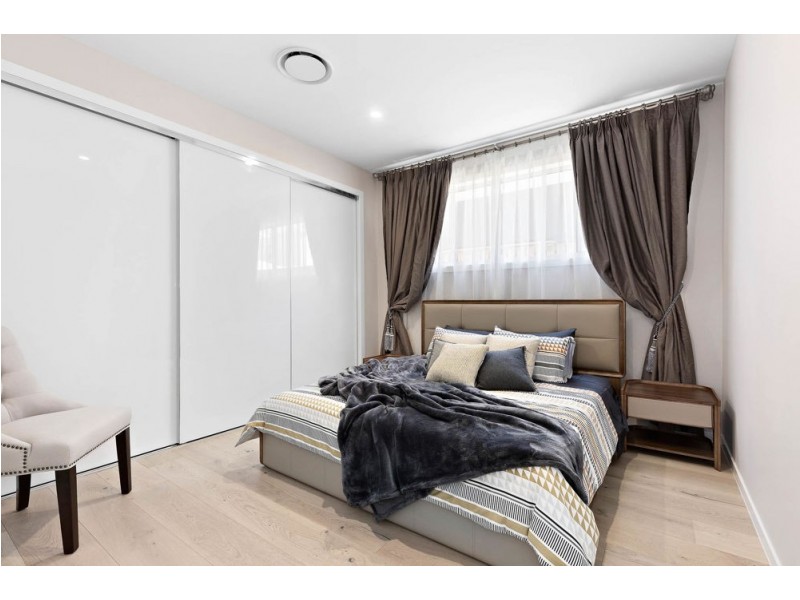 3 Vanstone Street, Rochedale QLD 4123