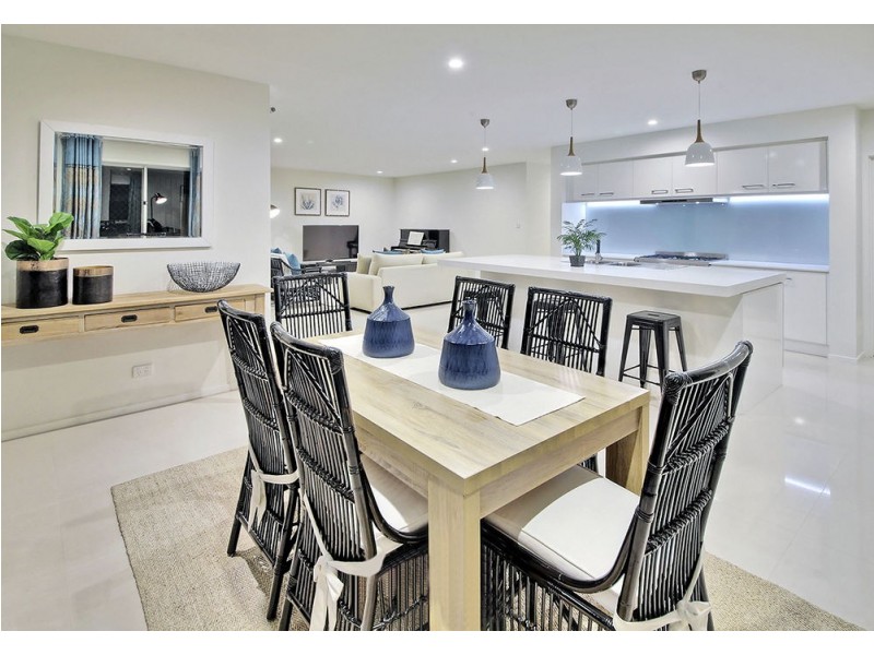 65 Skyview Avenue, Rochedale QLD 4123