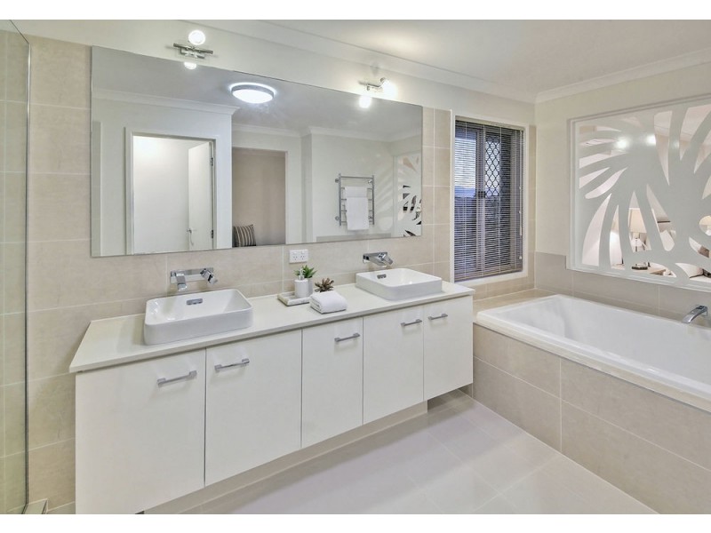 65 Skyview Avenue, Rochedale QLD 4123