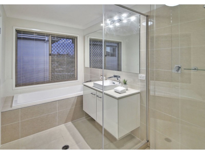 65 Skyview Avenue, Rochedale QLD 4123