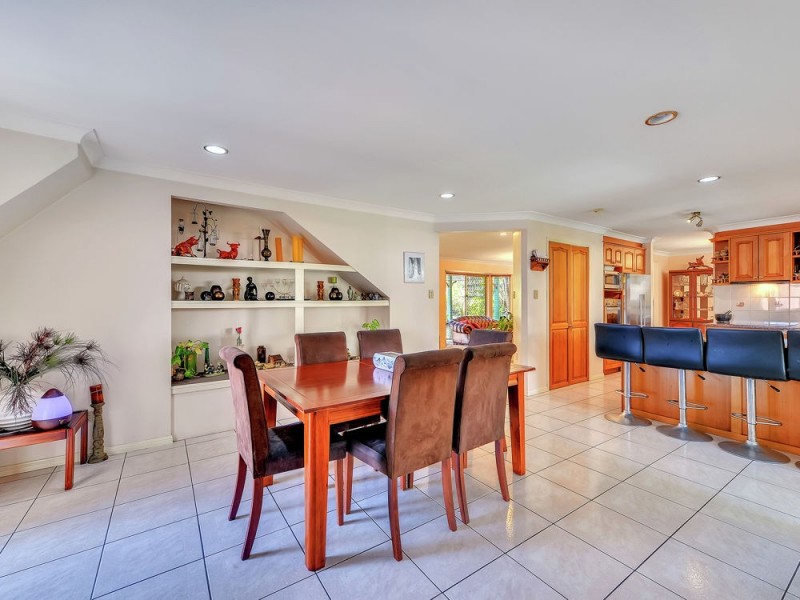 413 Kessels Road, Robertson QLD 4109