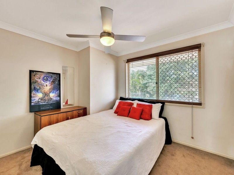 413 Kessels Road, Robertson QLD 4109