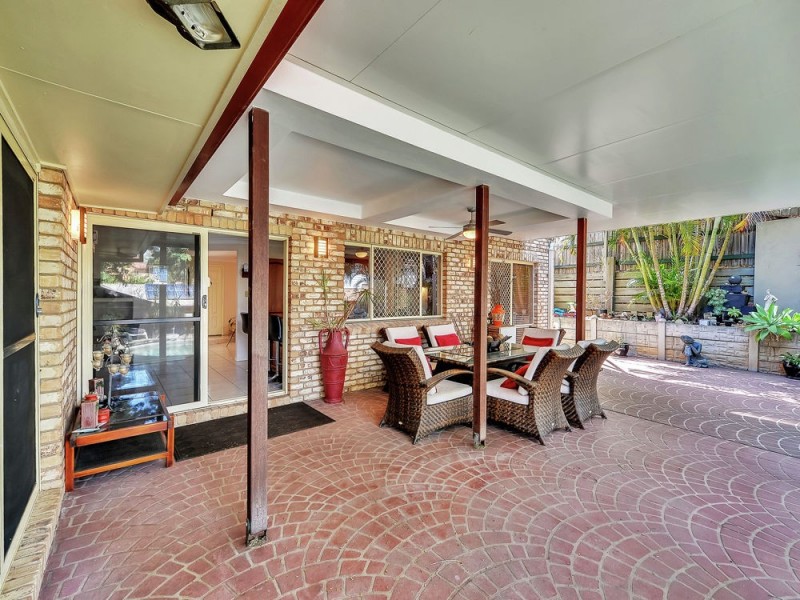 413 Kessels Road, Robertson QLD 4109