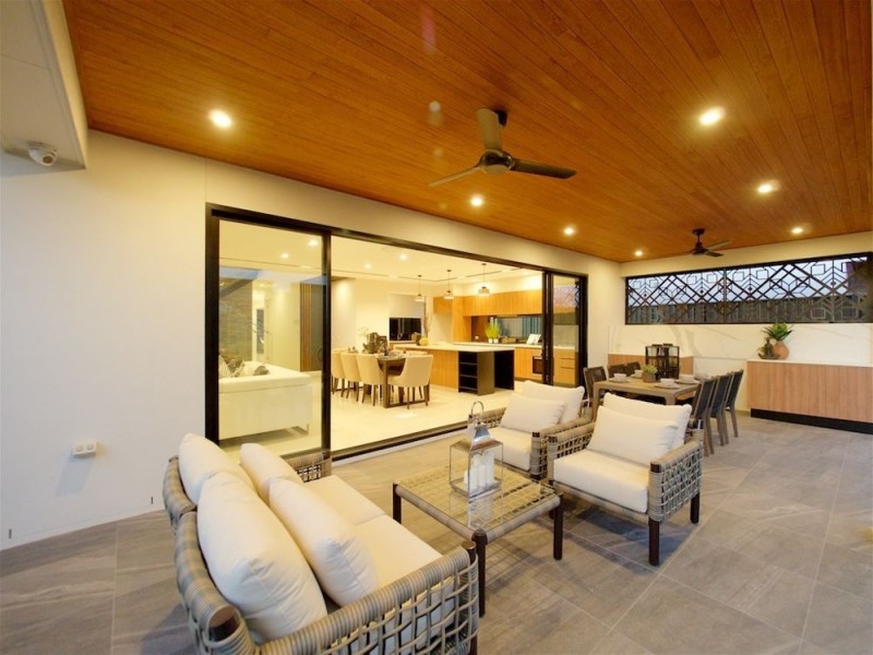 19 Vanstone Street, Rochedale QLD 4123
