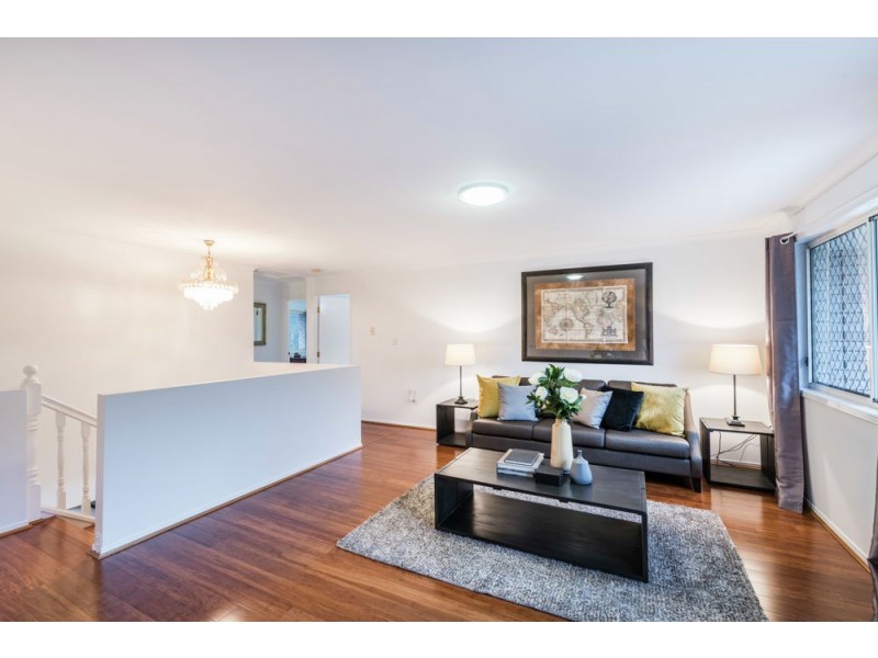 5 Conifer Street, Carindale QLD 4152