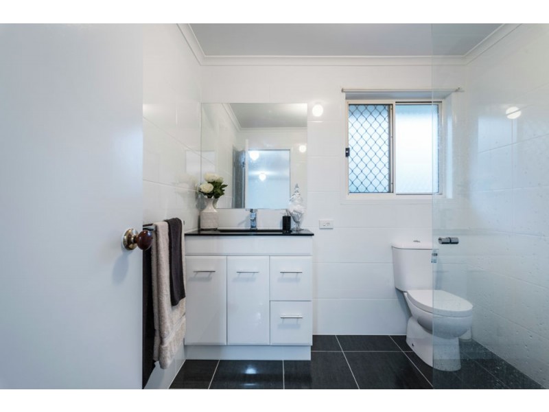 5 Conifer Street, Carindale QLD 4152