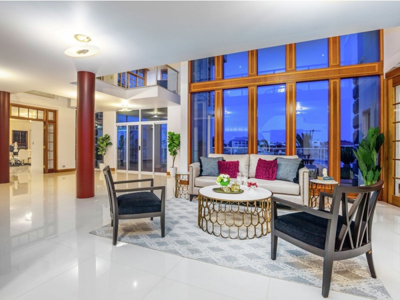 11 Grenoble Place, Raby Bay QLD 4163