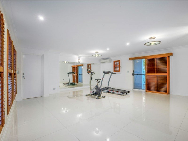 11 Grenoble Place, Raby Bay QLD 4163
