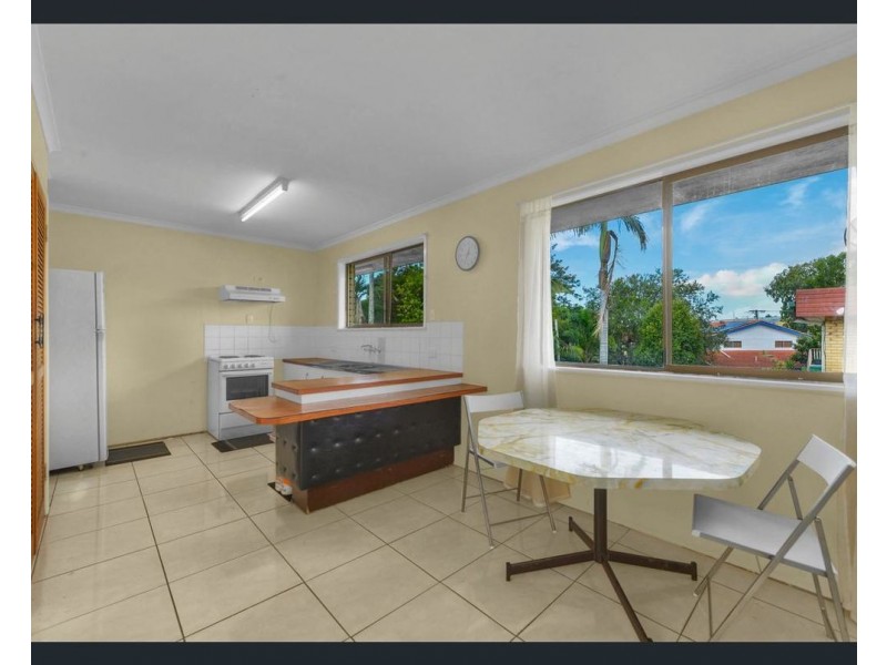77 Grout Street, Macgregor QLD 4109