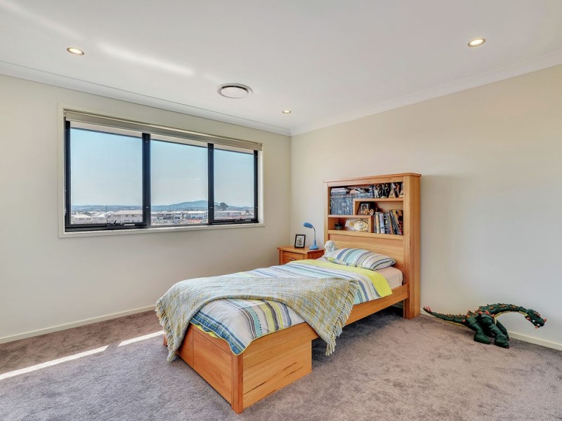 19 Plateau Place, Rochedale QLD 4123