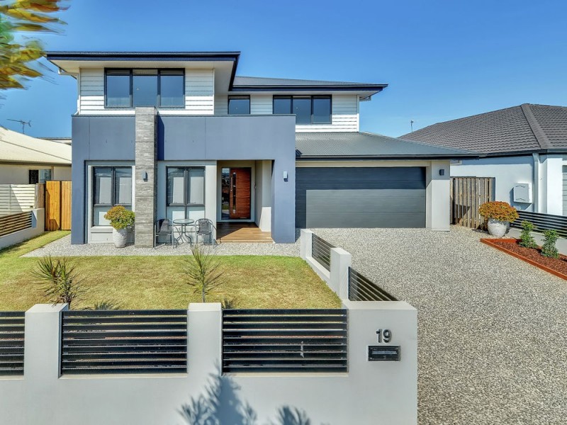19 Plateau Place, Rochedale QLD 4123