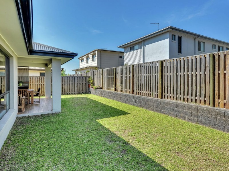 19 Plateau Place, Rochedale QLD 4123