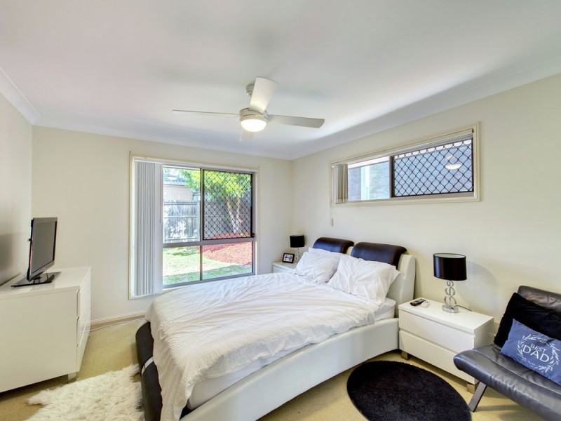 21 Naracoorte Place, Parkinson QLD 4115