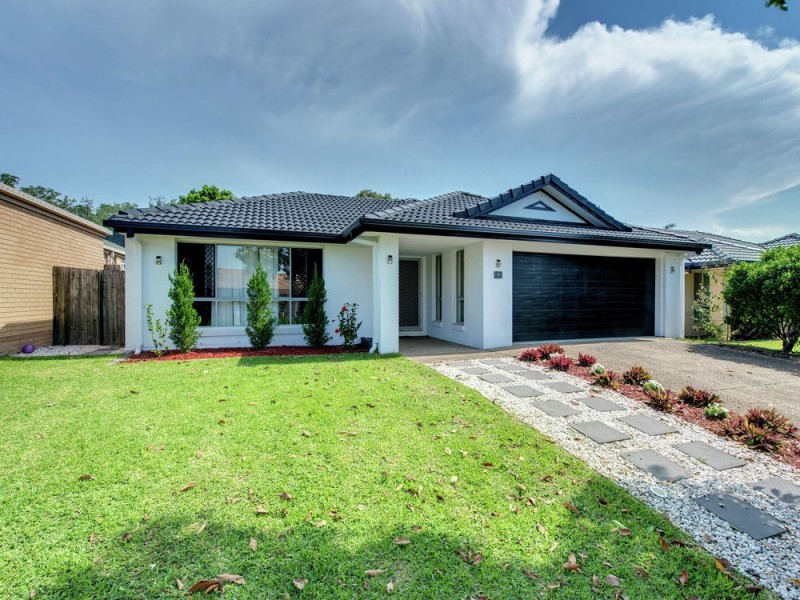 21 Naracoorte Place, Parkinson QLD 4115