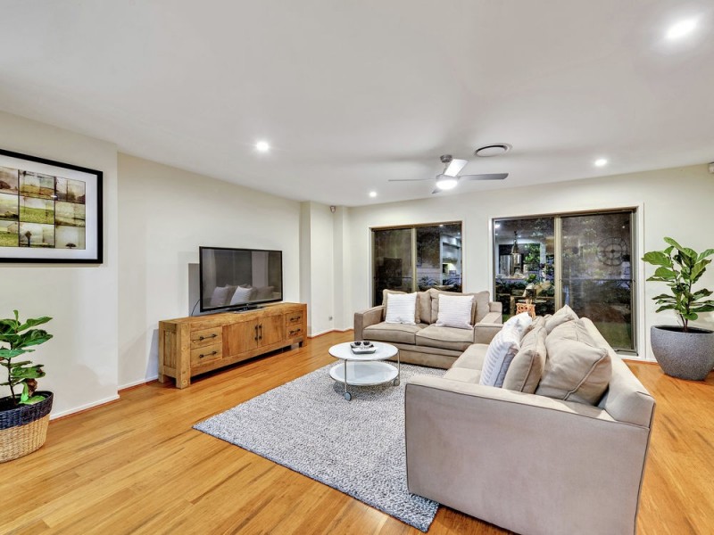 21 Wallaby Parade, Rochedale QLD 4123