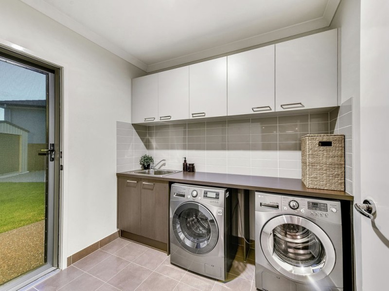 21 Wallaby Parade, Rochedale QLD 4123