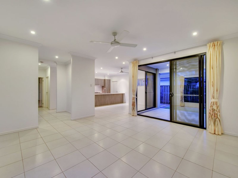 10 Hillcrest Street, Rochedale QLD 4123