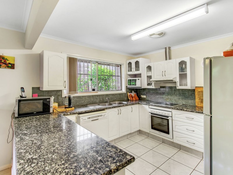 8 Albyn Road, Sunnybank QLD 4109