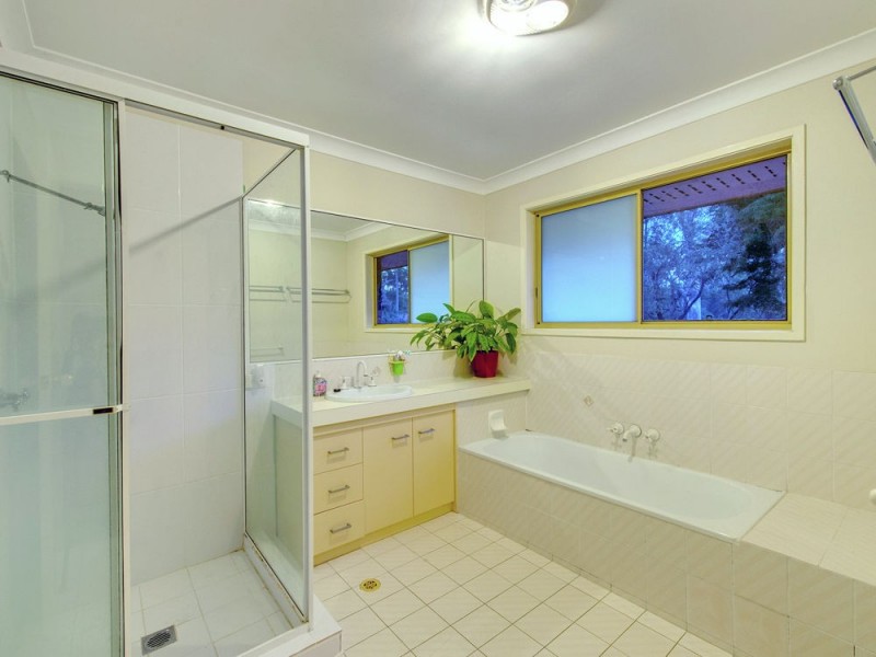 66 Parklands Street, Calamvale QLD 4116