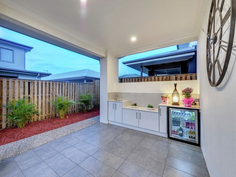 6 Paragon Street, Rochedale QLD 4123