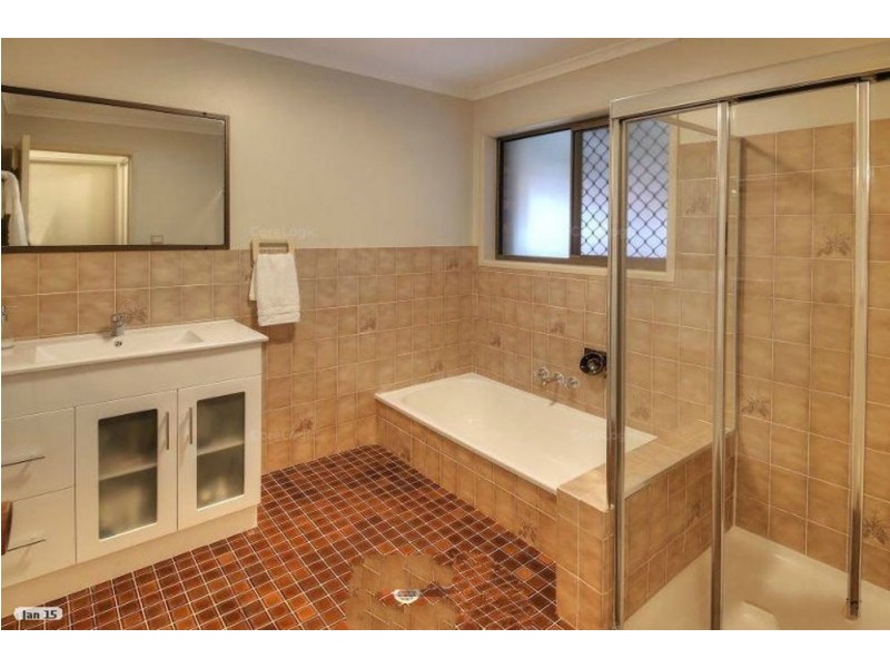 3 Pineneedle Place, Sunnybank Hills QLD 4109