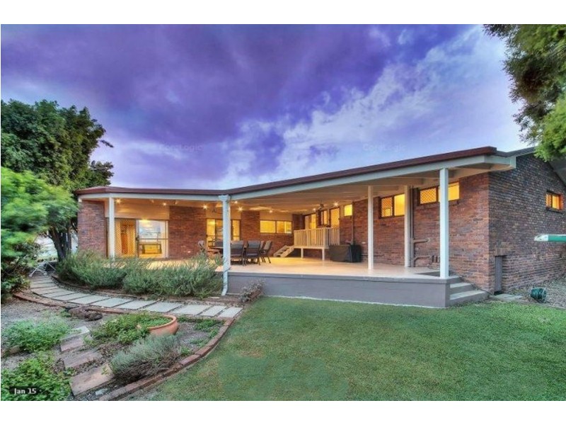 3 Pineneedle Place, Sunnybank Hills QLD 4109