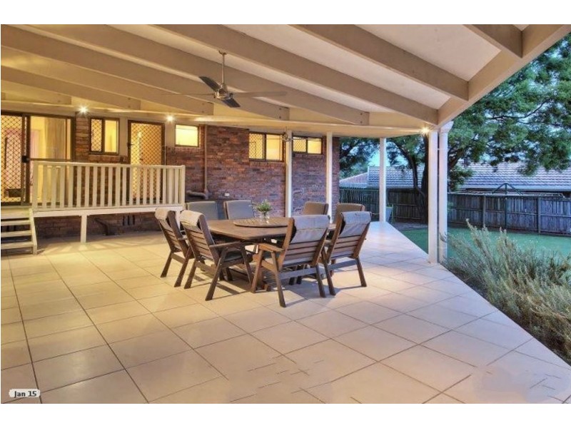 3 Pineneedle Place, Sunnybank Hills QLD 4109