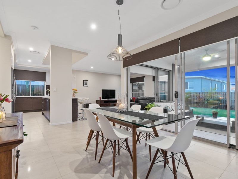 18 Zenith Street, Rochedale QLD 4123