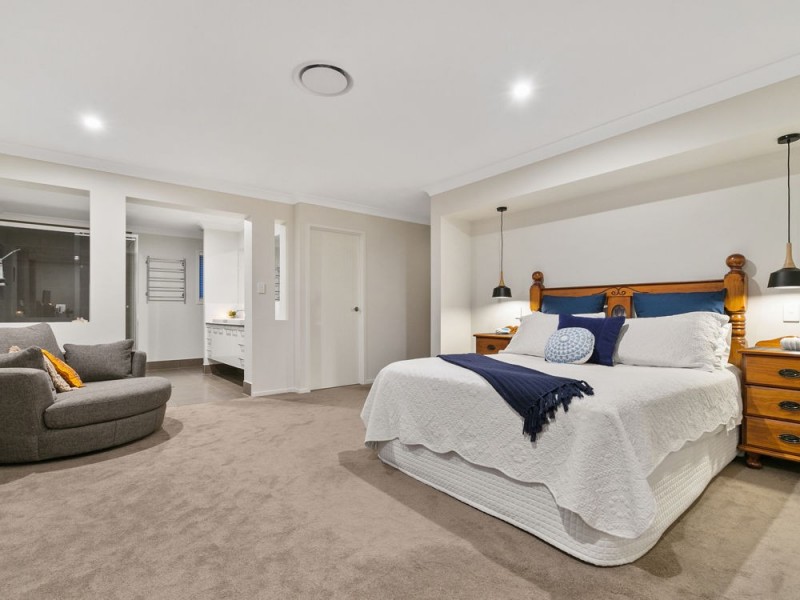 18 Zenith Street, Rochedale QLD 4123