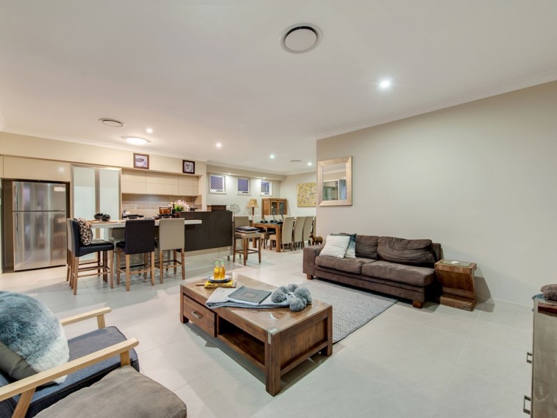 26 Skyview Avenue, Rochedale QLD 4123