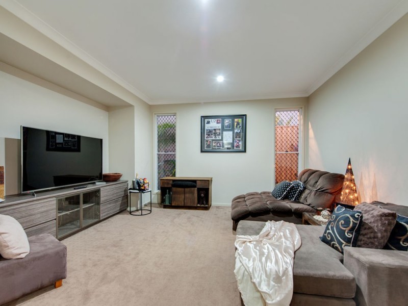 26 Skyview Avenue, Rochedale QLD 4123