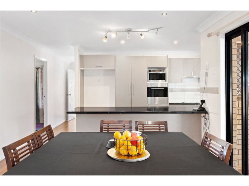 27 Sirett Street, Runcorn QLD 4113