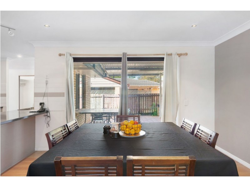 27 Sirett Street, Runcorn QLD 4113