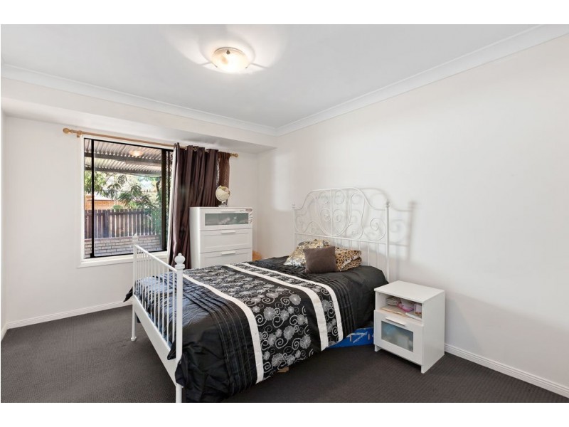 27 Sirett Street, Runcorn QLD 4113