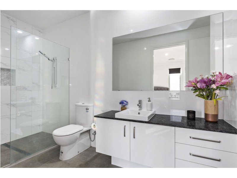2 Ross Street, Rochedale QLD 4123