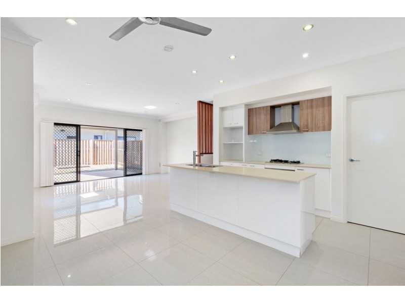 16 Diligent Place, Runcorn QLD 4113