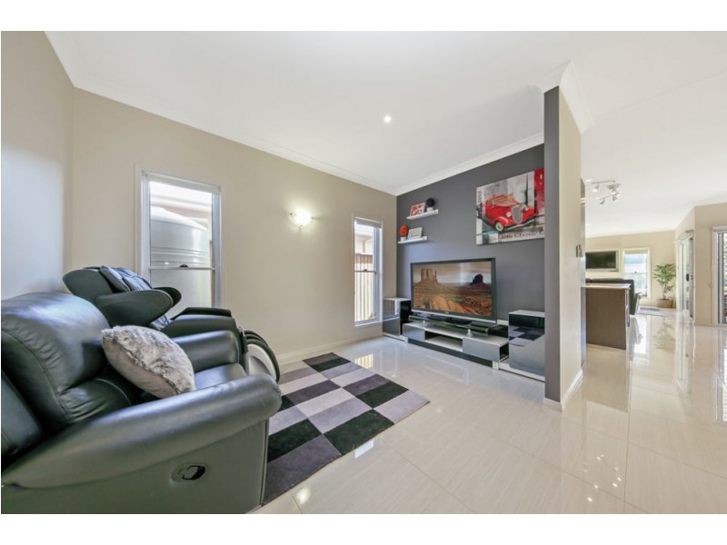 28 Phoenix Street, Rochedale QLD 4123