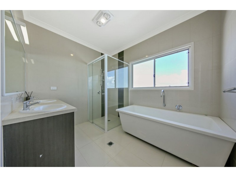 28 Phoenix Street, Rochedale QLD 4123