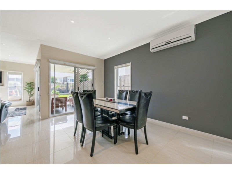 28 Phoenix Street, Rochedale QLD 4123