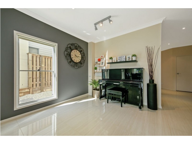 28 Phoenix Street, Rochedale QLD 4123