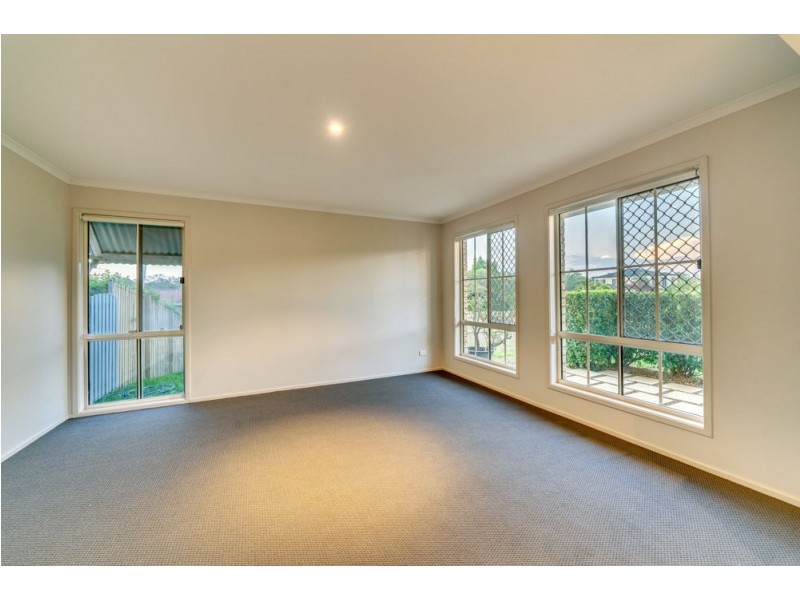 3 Warranilla Street, Parkinson QLD 4115